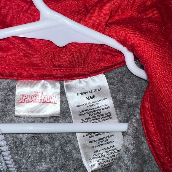 Spider-Man Zip-up Hoodie, Boys, Red&Grey, M, 5-6 - Picture 4 of 4